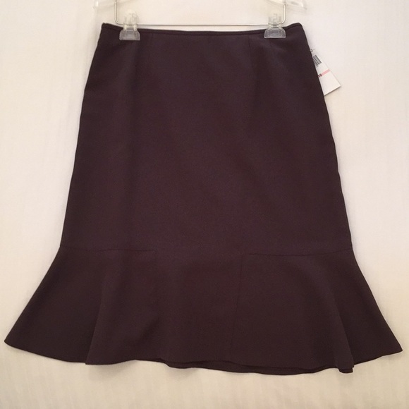 Le Suit 2-Piece Skirt Suit - Chocolate Brown - Picture 4 of 8